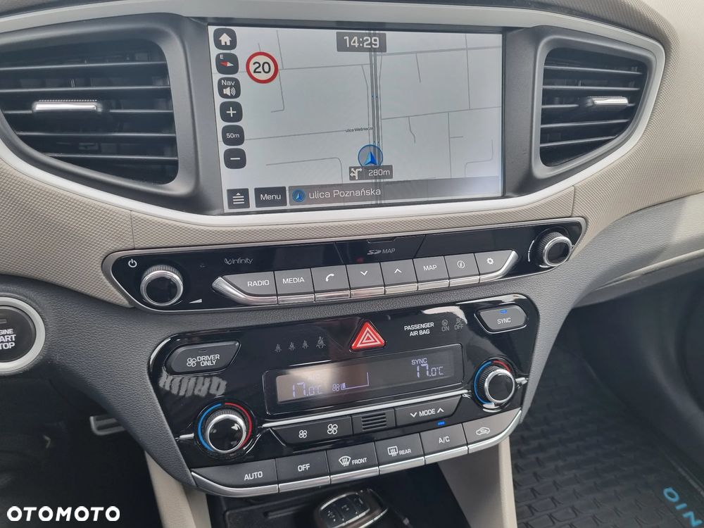 Hyundai IONIQ Hybrid Premium - 16