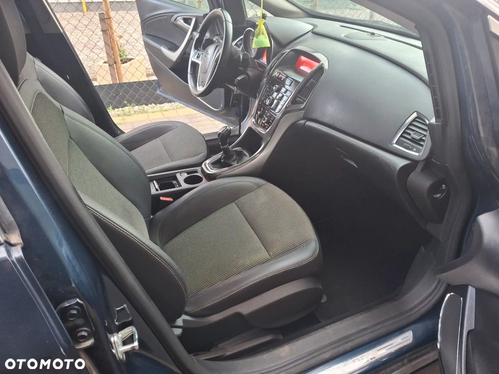 Opel Astra 1.4 T Cosmo - 10