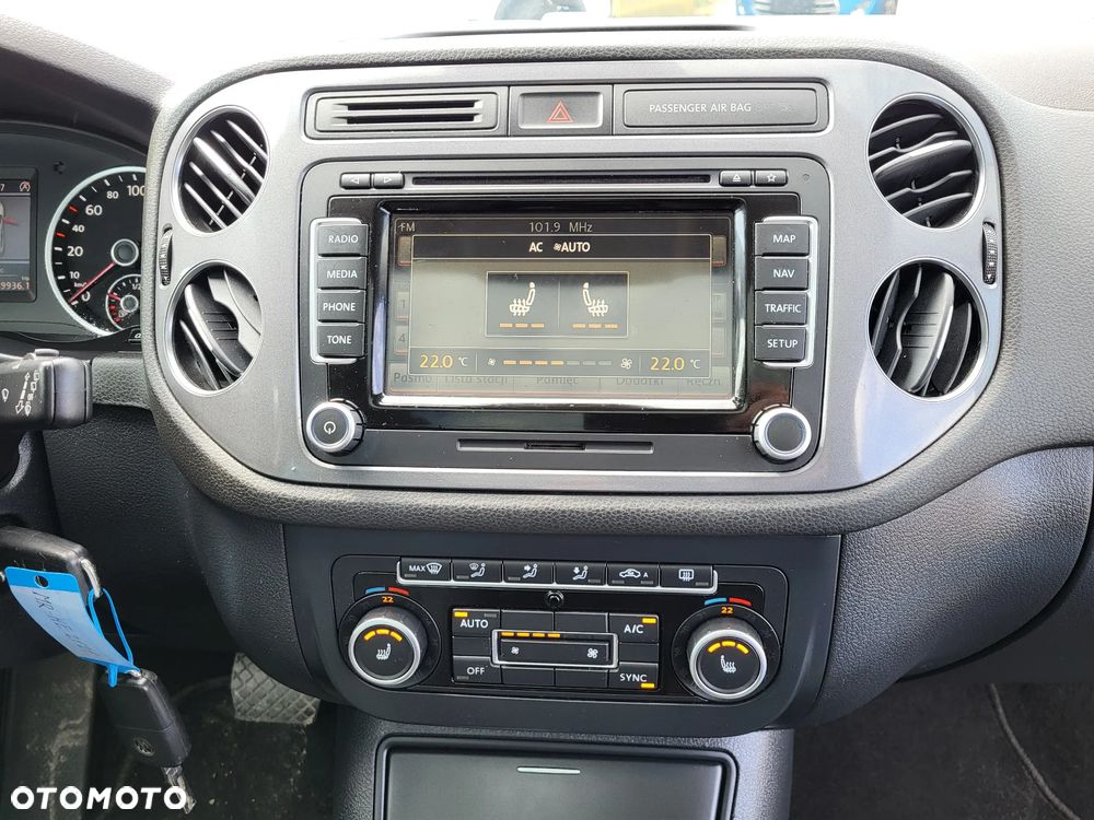 Volkswagen Tiguan 2.0 TDI DPF 4Motion BlueMotion Technology DSG Exclusive - 19