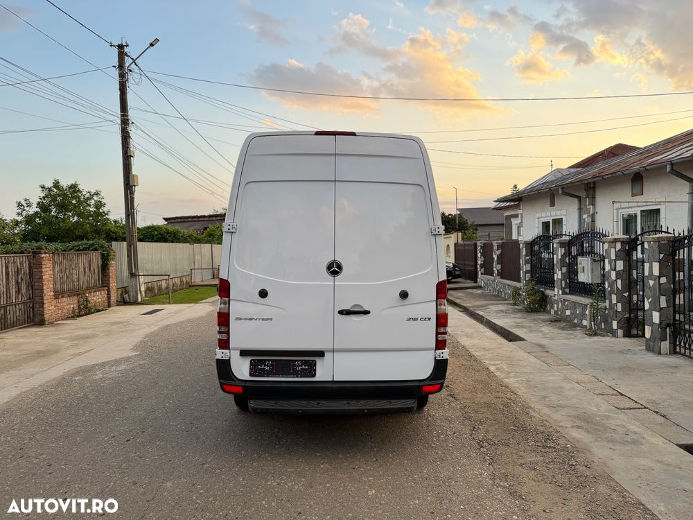 Mercedes-Benz Sprinter - 16