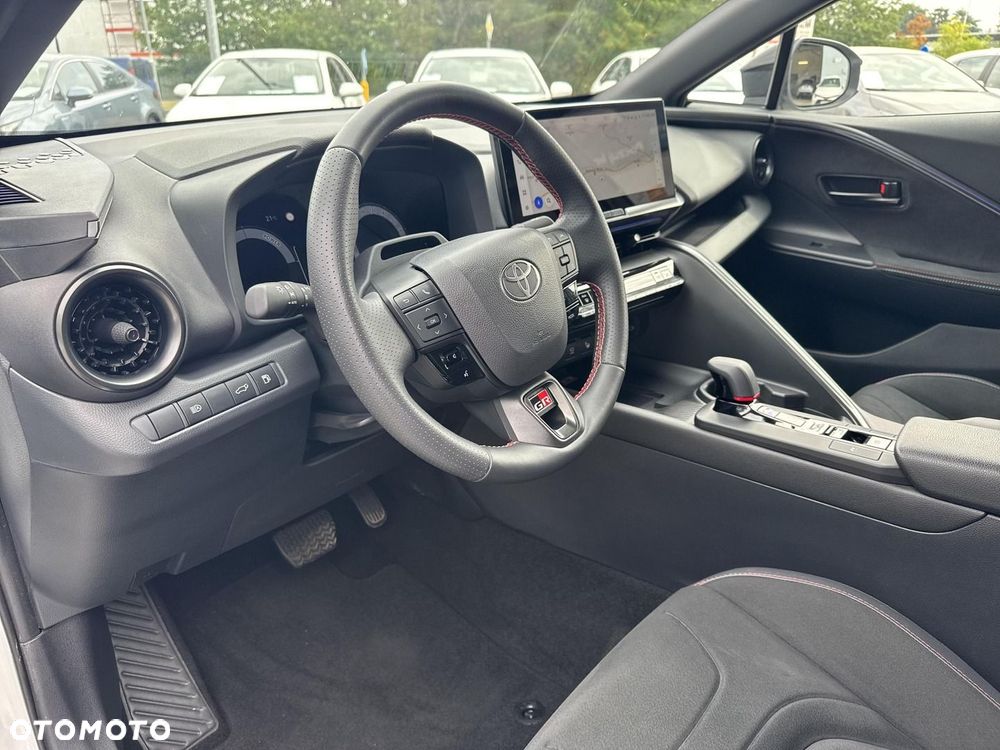Toyota C-HR - 16