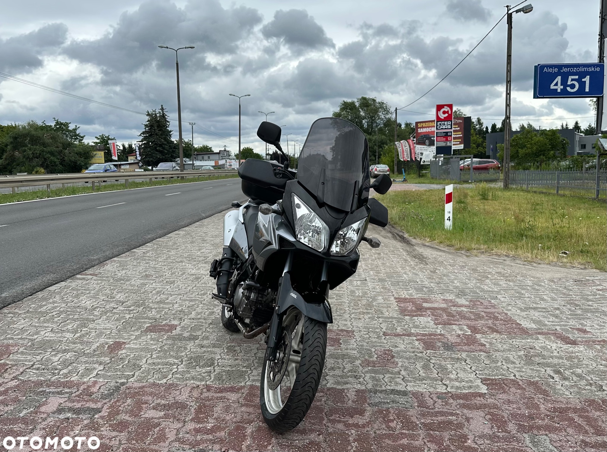 Suzuki DL - 6