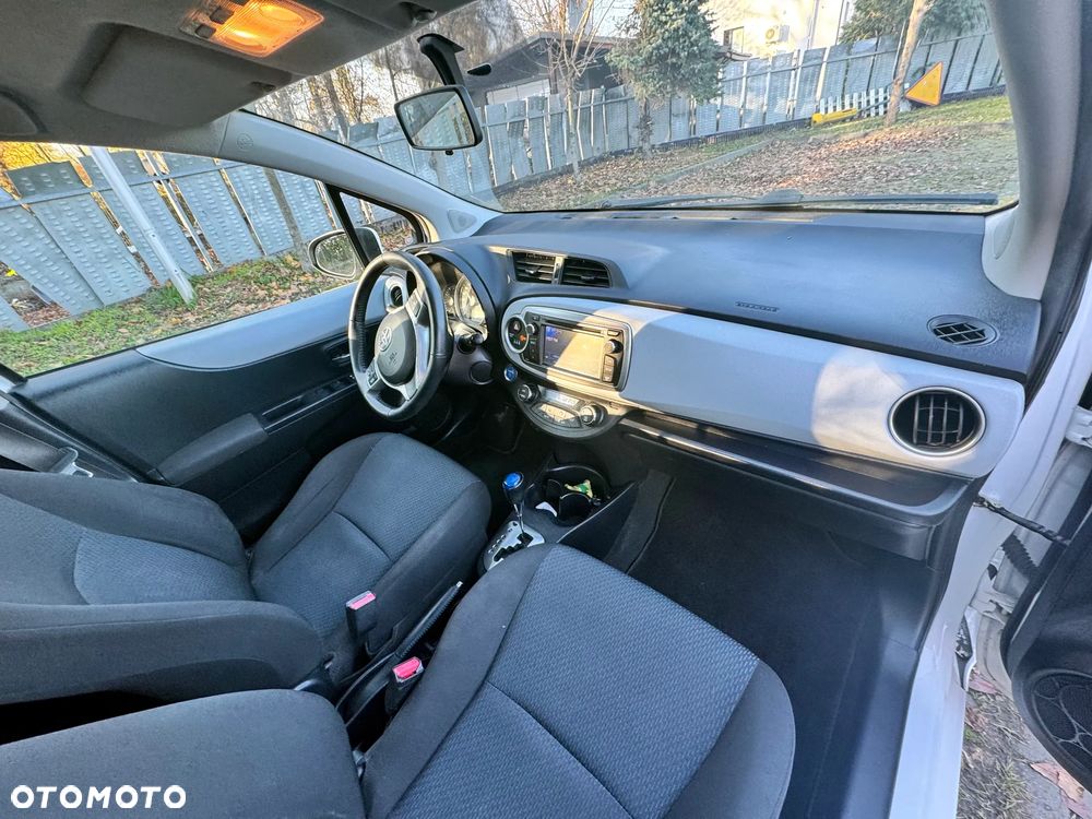 Toyota Yaris Hybrid 1.5 VVT-i Comfort - 11