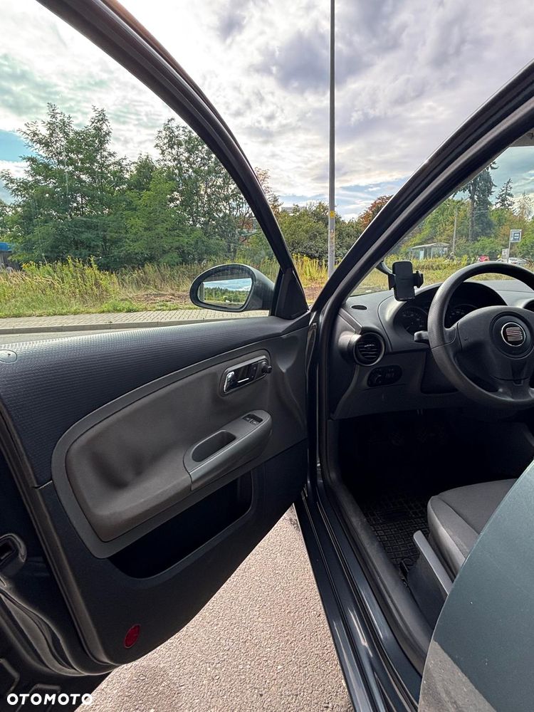 Seat Ibiza 1.4 16V Reference - 10