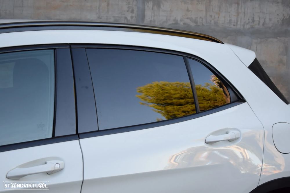 Mercedes-Benz GLA 180 CDI Urban - 37