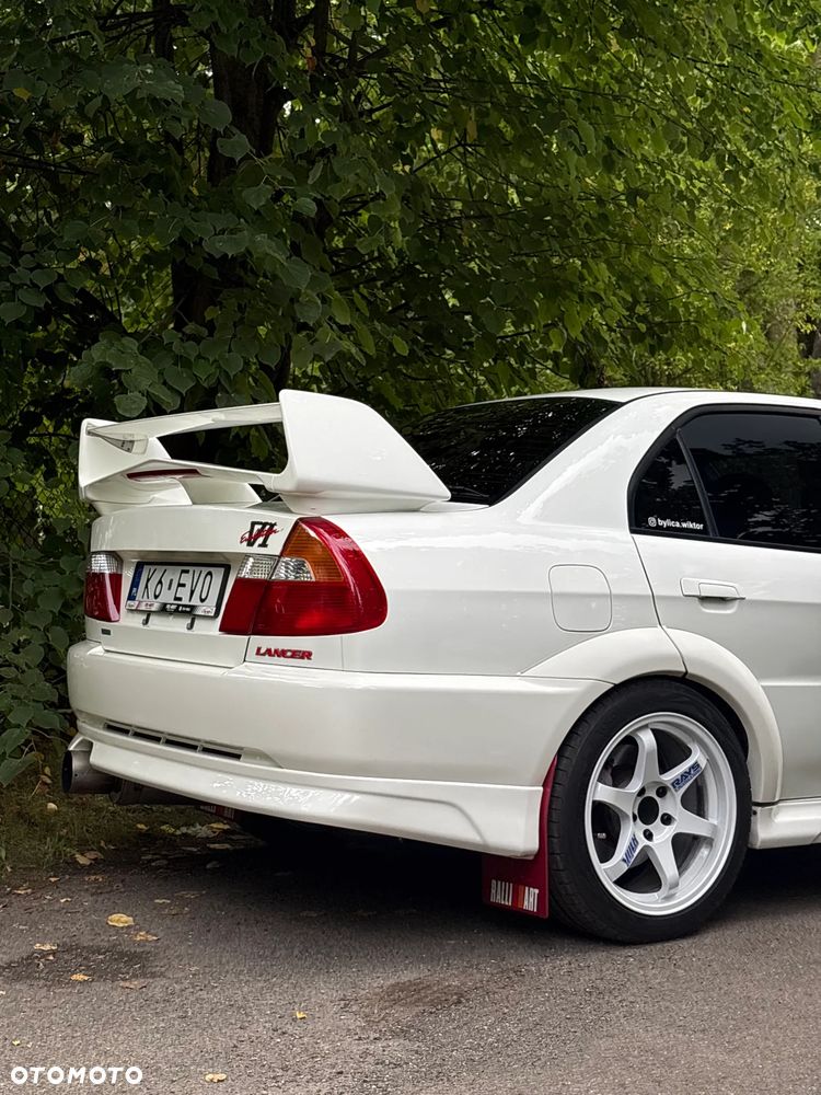 Mitsubishi Lancer Evolution - 10