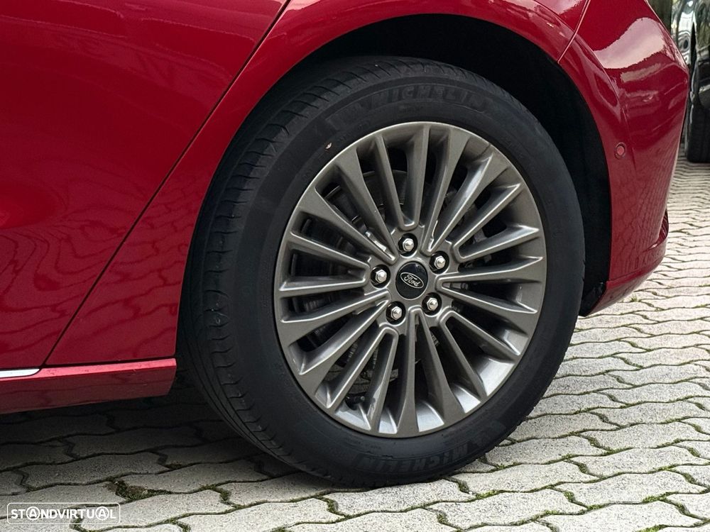 Ford Focus 1.5 TDCi ECOBlue Vignale Aut. - 4