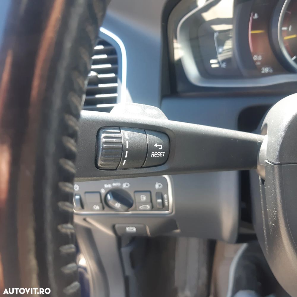 Volvo XC 60 D5 AWD Geartronic Ocean Race - 2