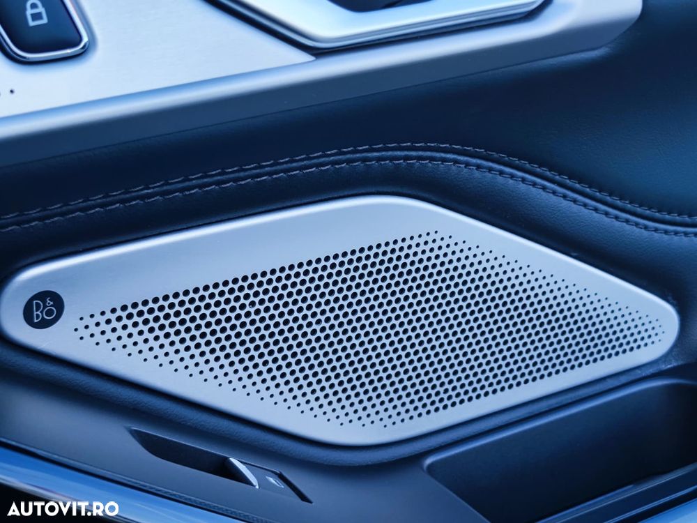 Ford Explorer 3.0 PHEV Platinum - 25