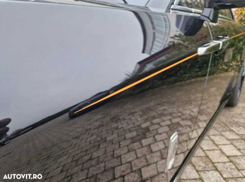 Rolls-Royce Spectre - 16