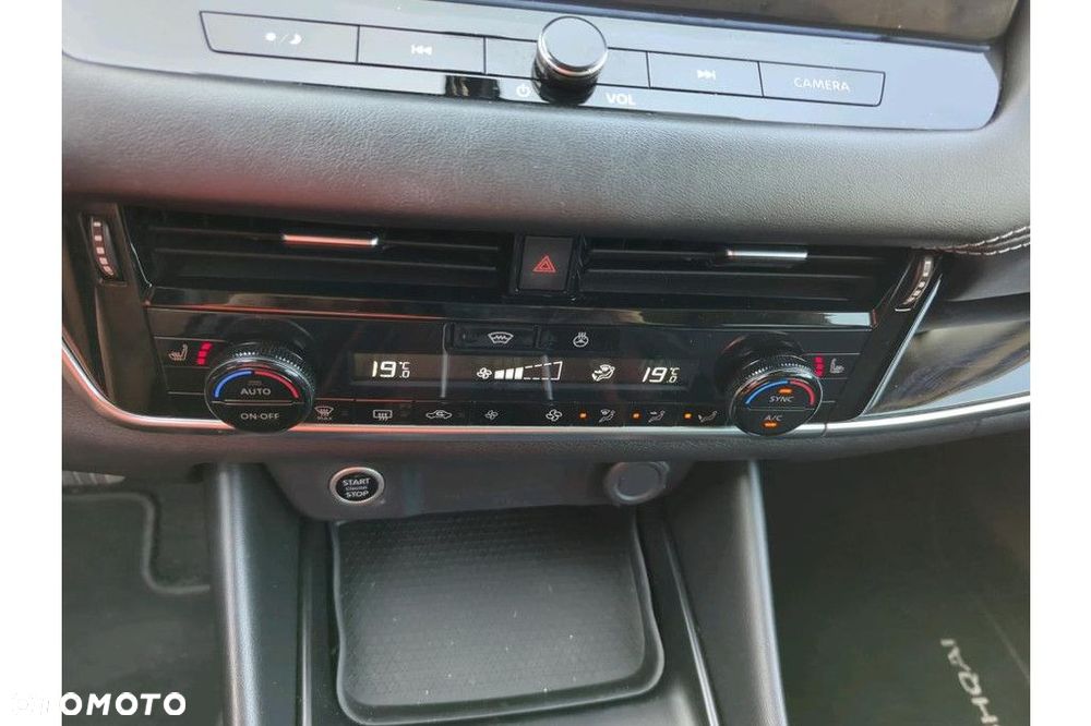 Nissan Qashqai 1.3 DIG-T MHEV N-Connecta Xtronic - 9