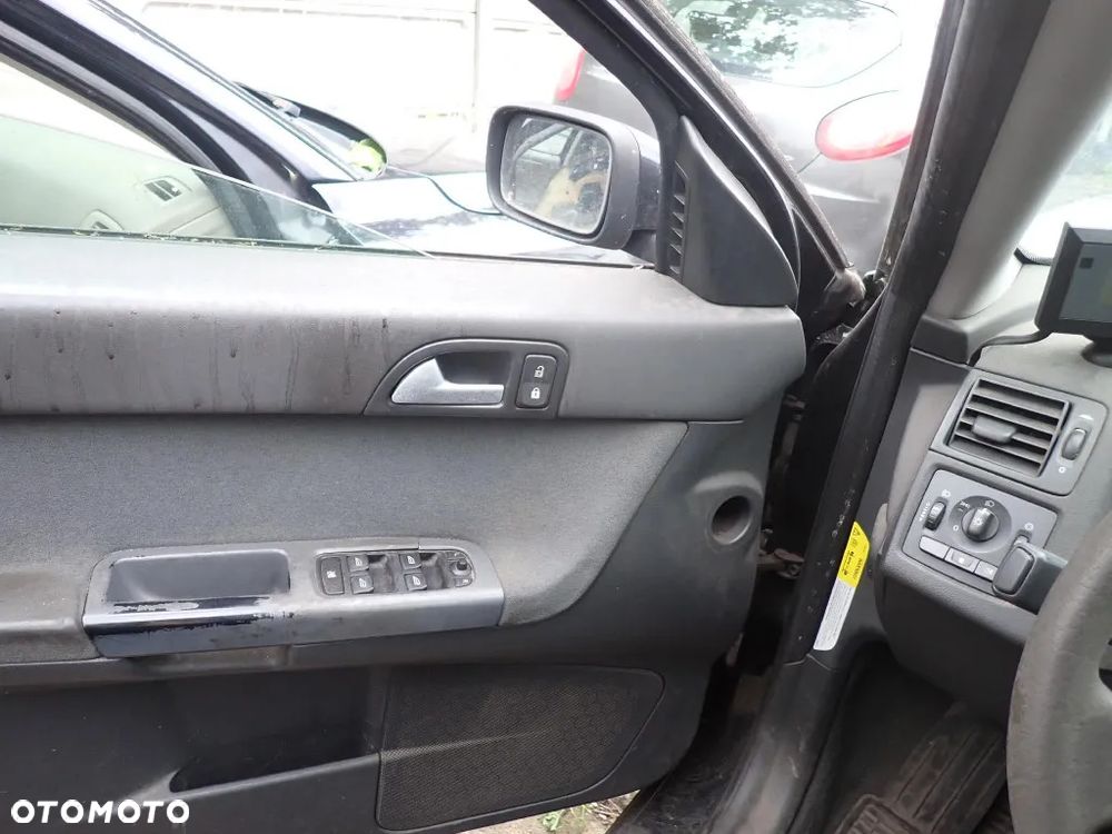 CZĘŚCI - Volvo V50 2,0D TDCI HDI 136KM D4204T 6B KOMBI LAKIER 452-46 2004r. INDEX - 9458 - 14