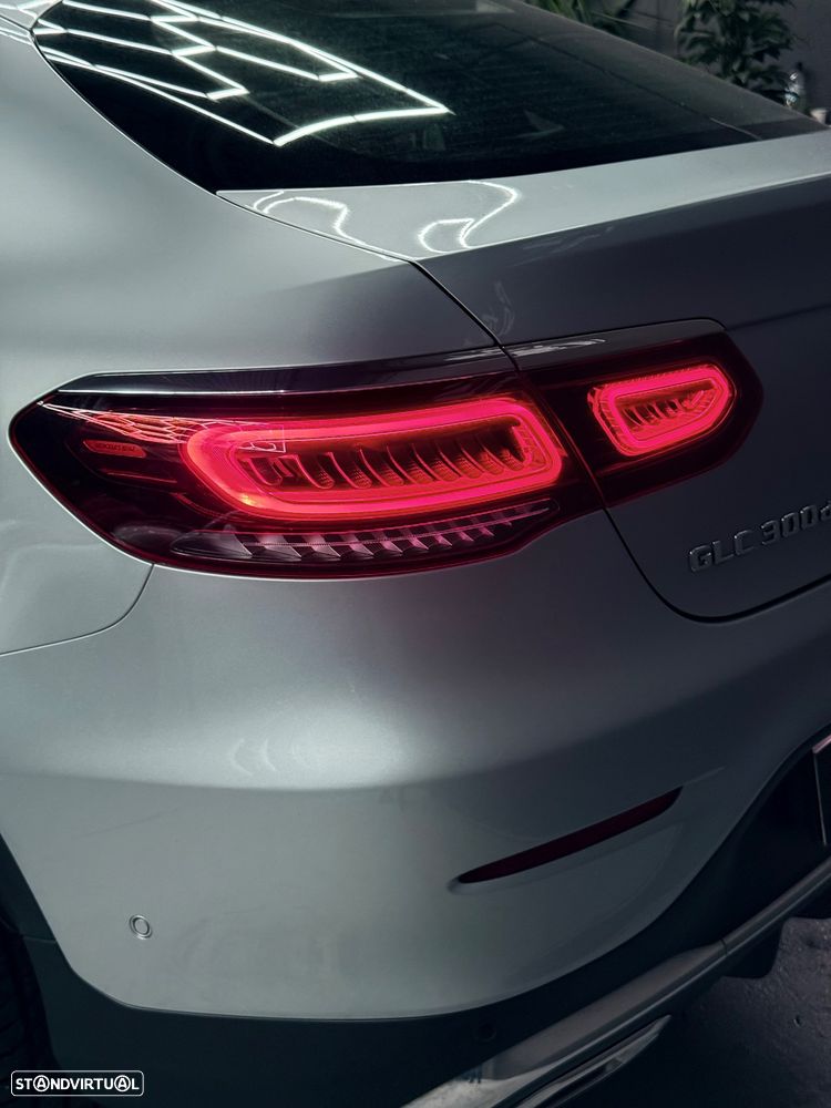 Mercedes-Benz GLC 300 de Coupe 4Matic 9G-TRONIC AMG Line Plus - 24