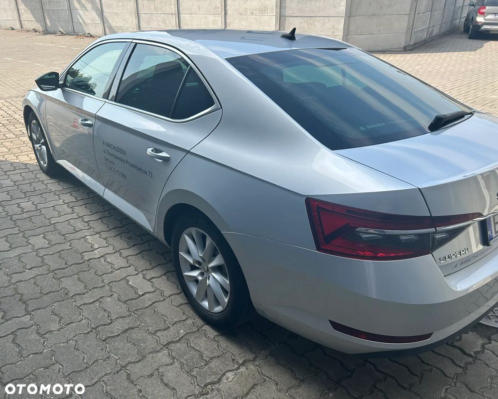 Skoda Superb 1.5 TSI Ambition DSG - 9