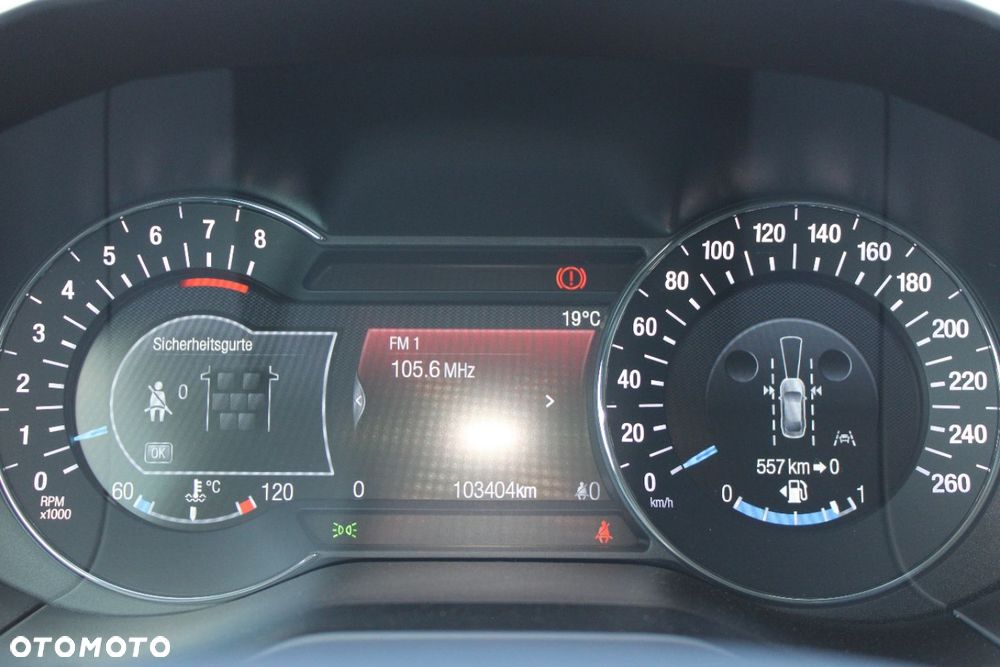 Ford S-Max - 37