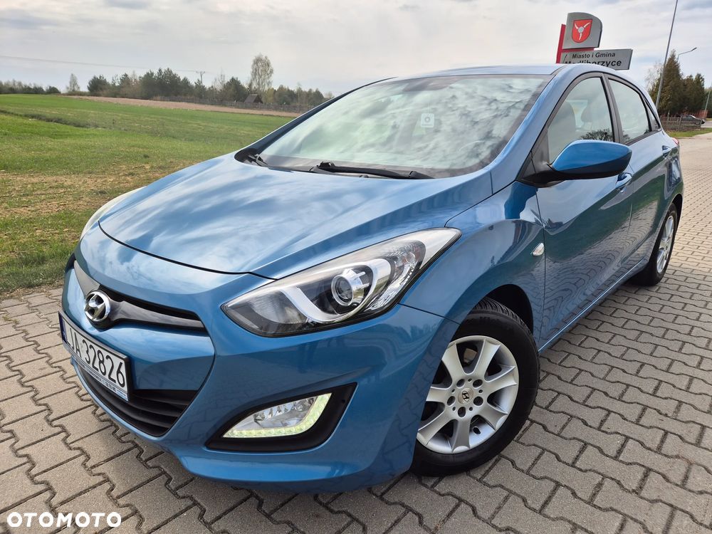 Hyundai i30 1.4 CRDi Intro Edition - 1