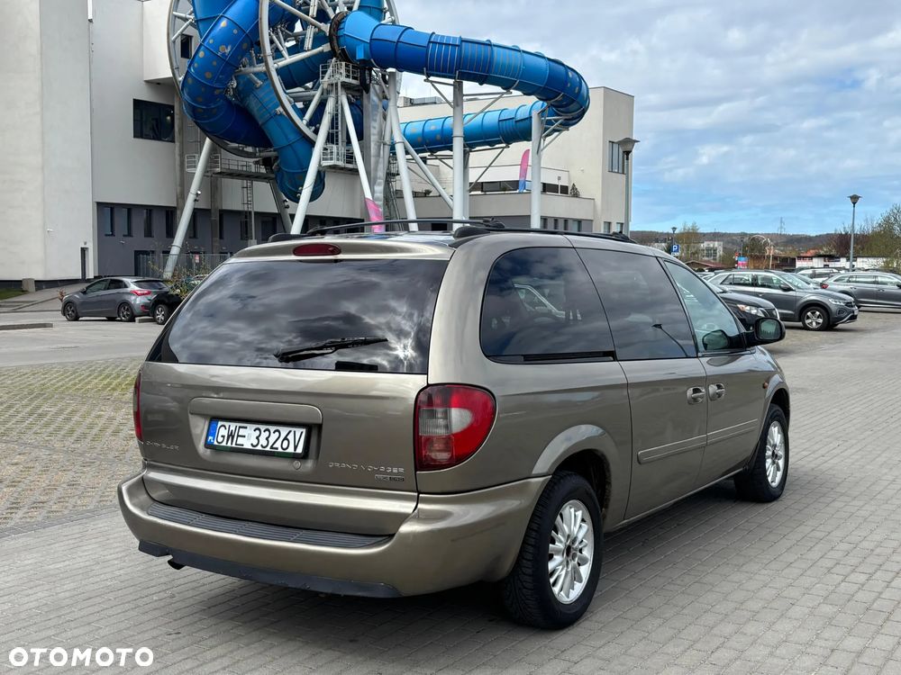 Chrysler Grand Voyager 2.8 CRD Executive LX S&G - 4