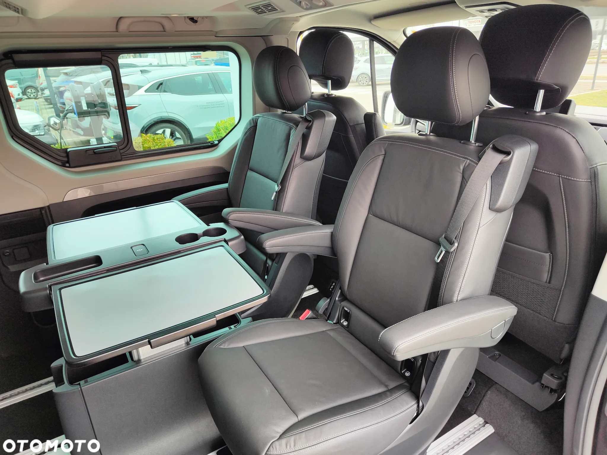 Renault Trafic SpaceClass 2.0 dCi EDC - 7
