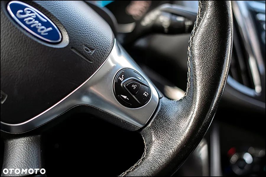 Ford Kuga - 21
