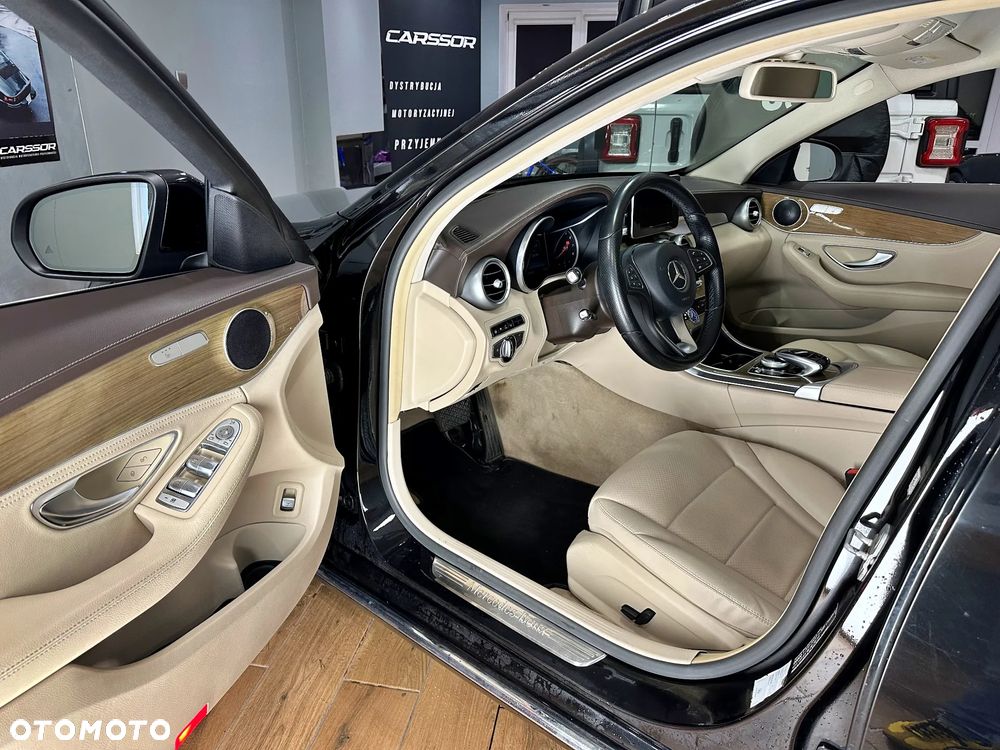 Mercedes-Benz Klasa C 200 7G-TRONIC Avantgarde - 22