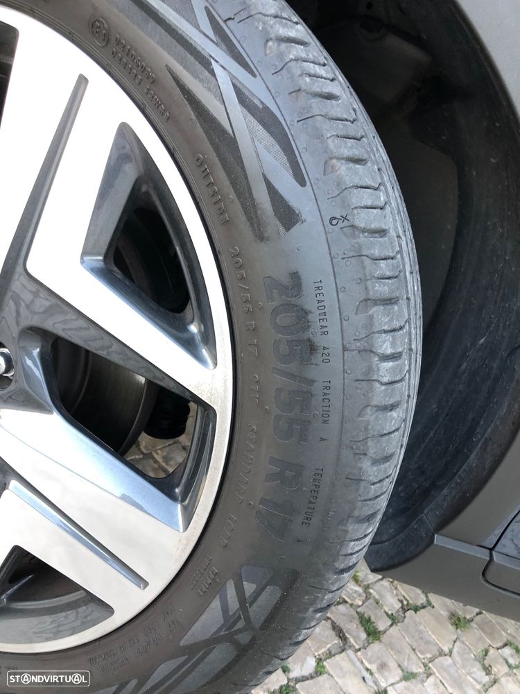 Hyundai Bayon 1.0 T-GDi Premium DCT - 18
