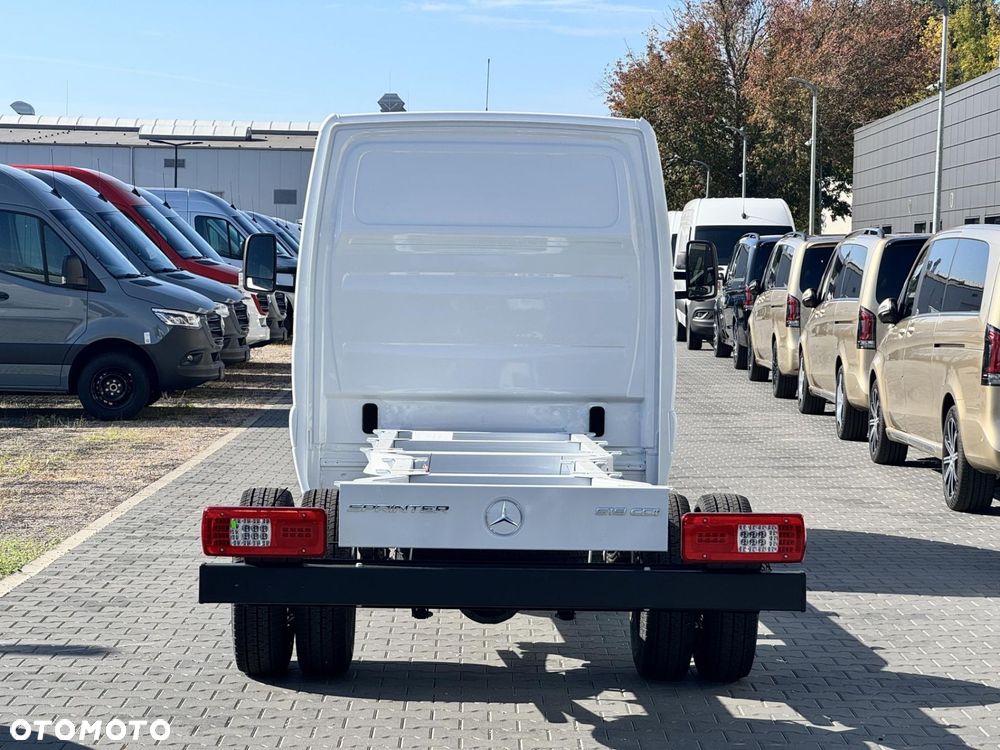 Mercedes-Benz Sprinter - 7