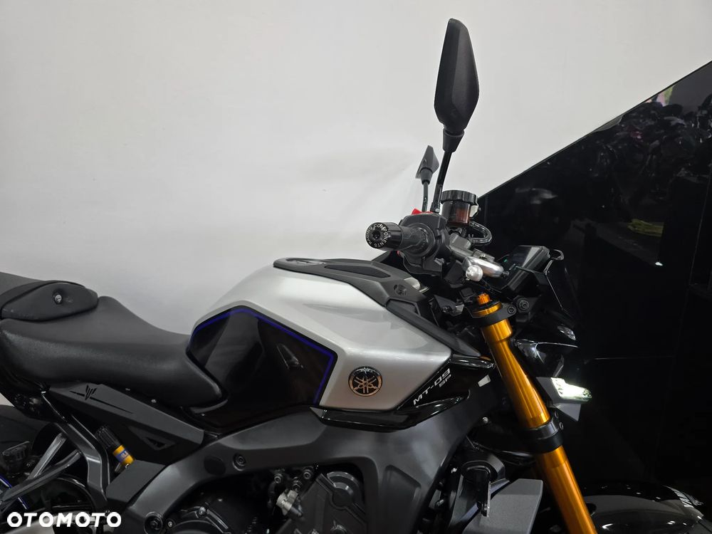Yamaha MT - 32