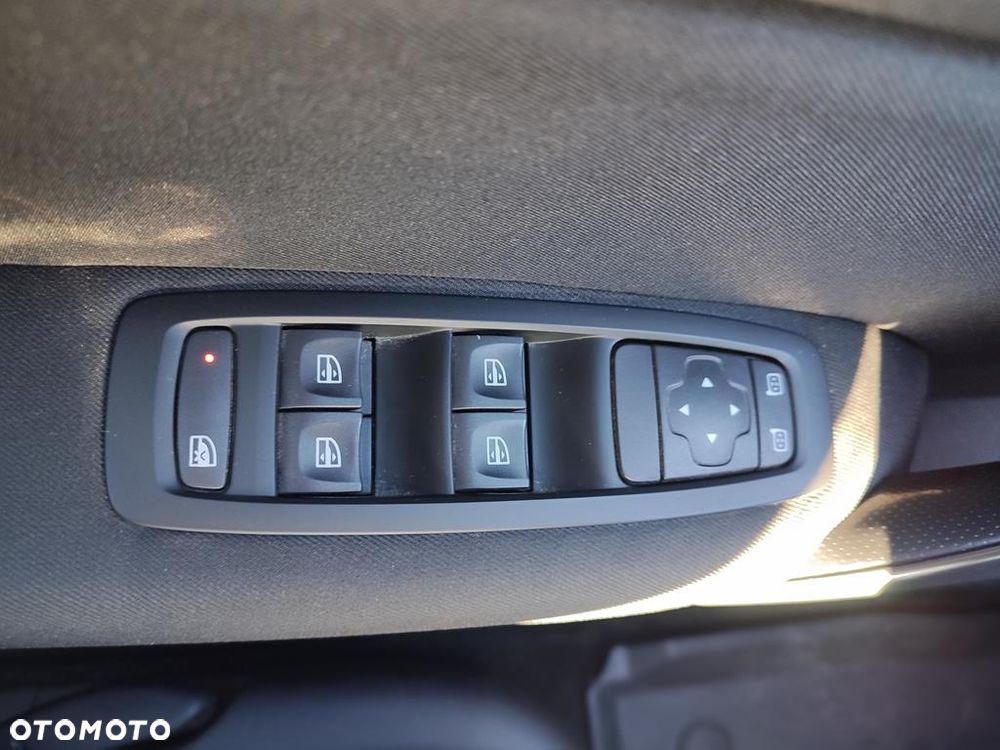 Renault Megane 1.3 TCe FAP Zen - 19