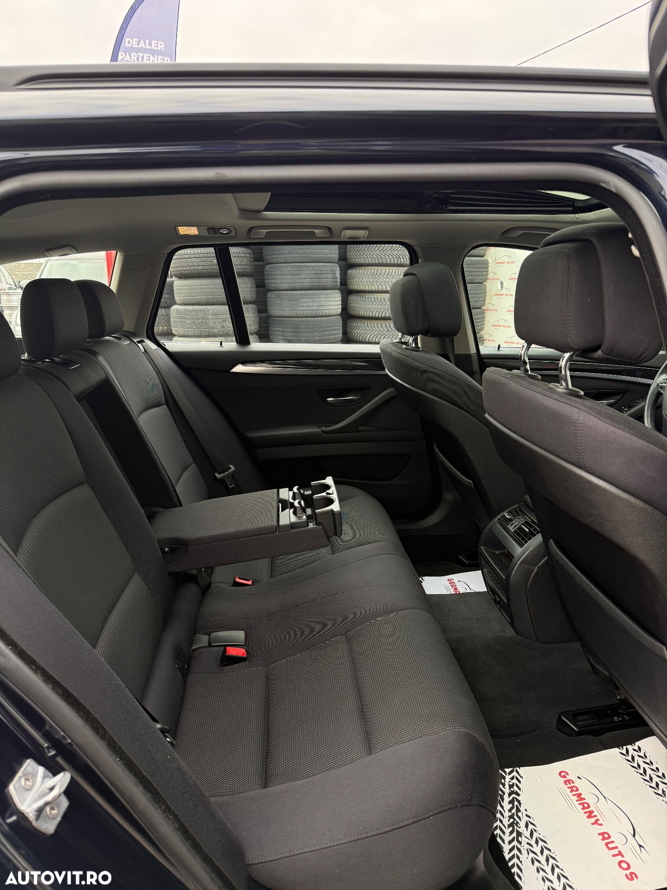 BMW Seria 5 520d Touring Aut. Modern Line - 8