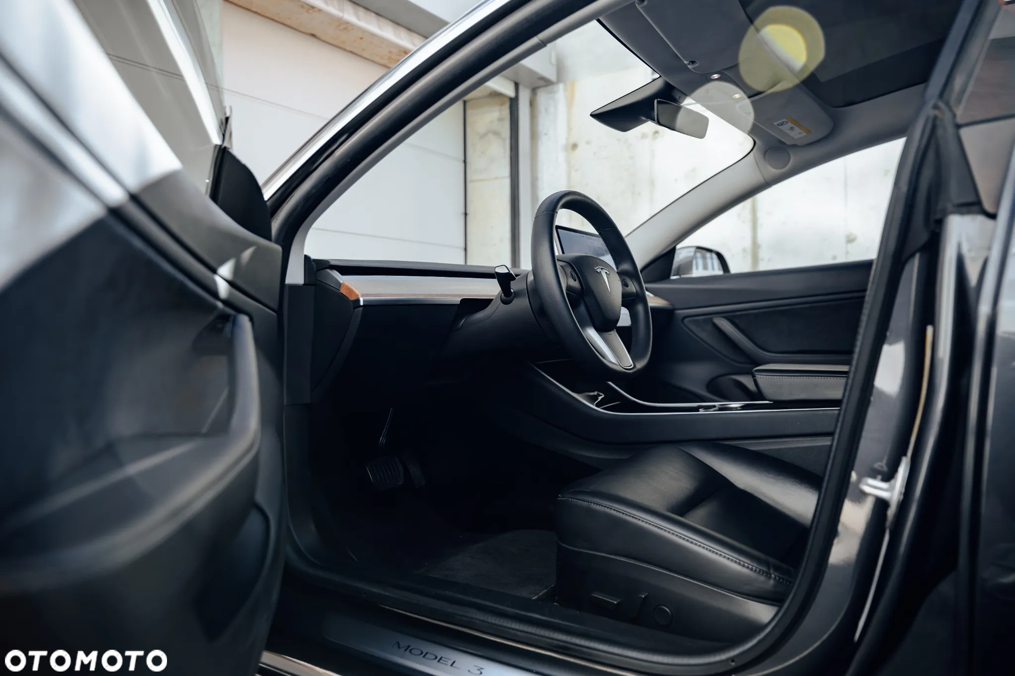 Tesla Model 3 Standard Reichweite Plus Hinterradantrieb - 13