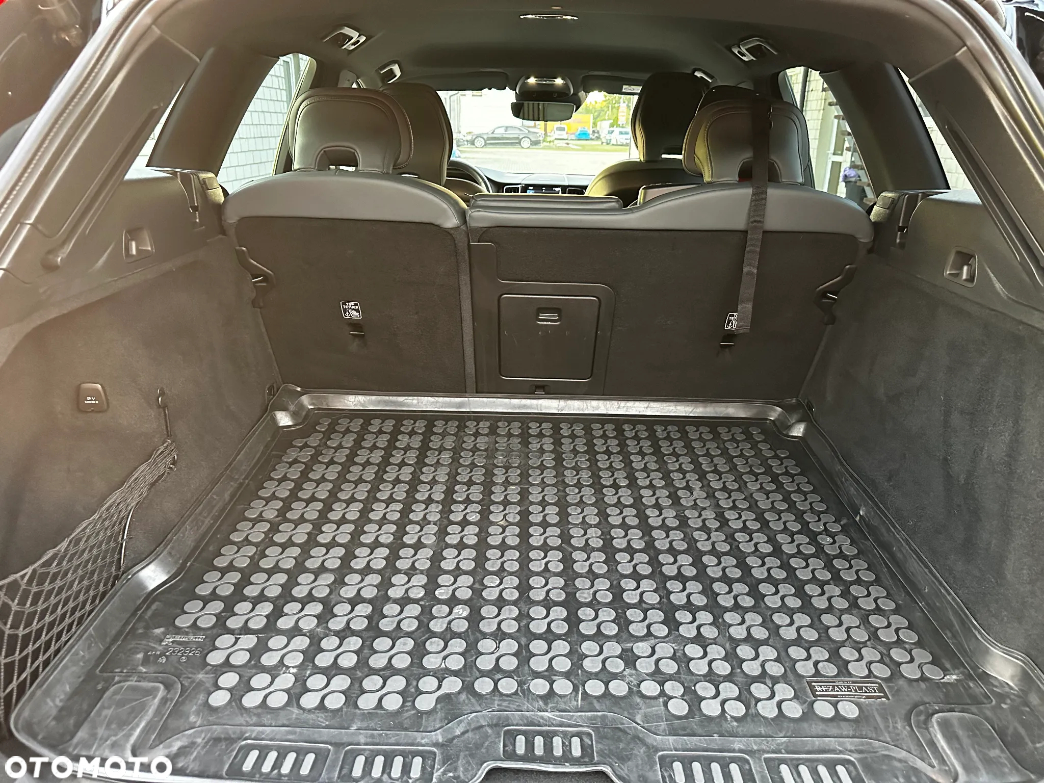 Volvo XC 60 B4 D AWD R-Design - 15