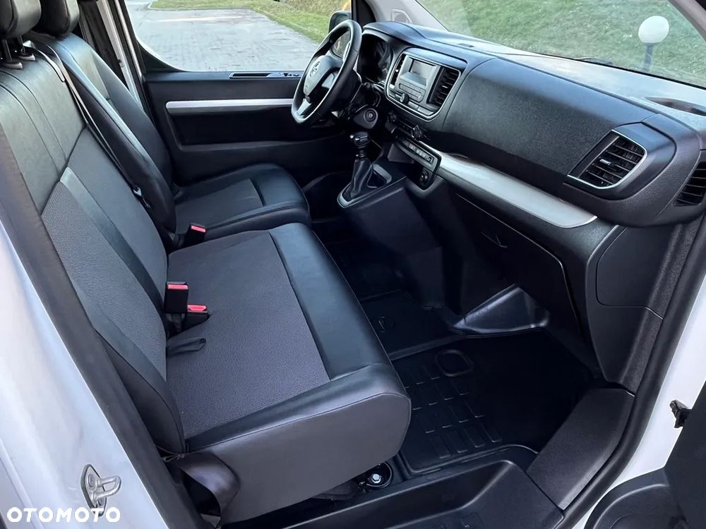 Opel Vivaro - 17