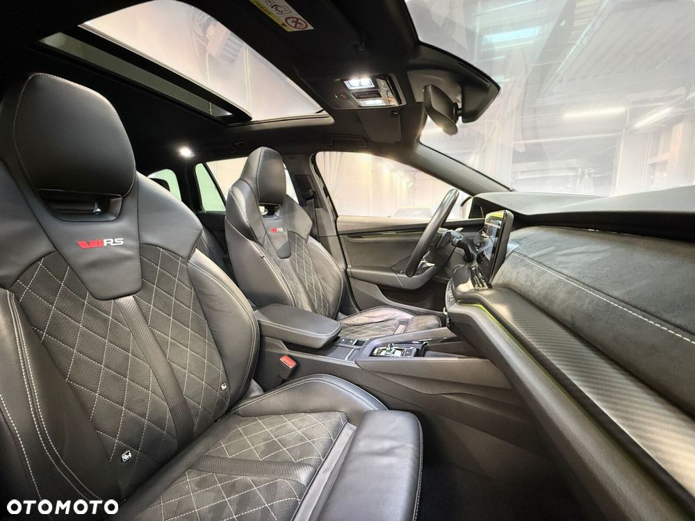 Skoda Octavia 2.0 TDI RS DSG - 23