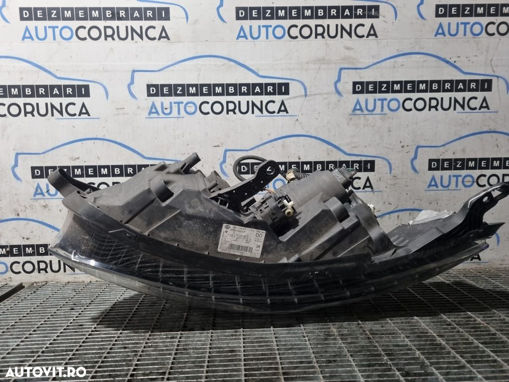 Far Stanga Renault Kadjar 2015 - 2018 SUV 4 Usi (1310) Cu lupă - 5