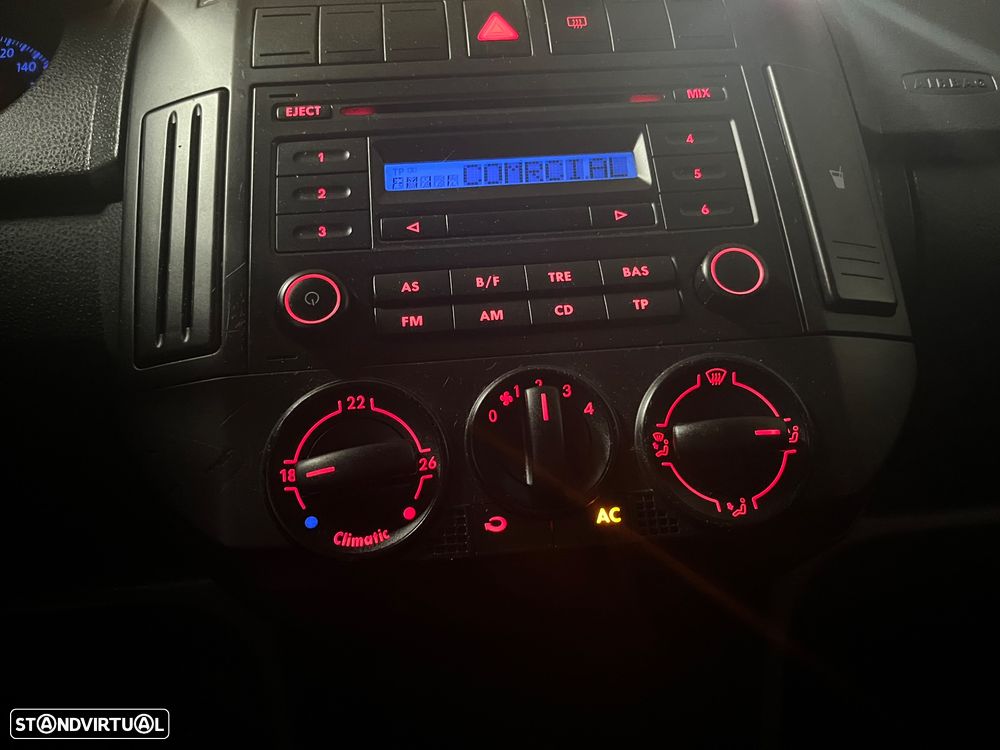 VW Polo 1.4 Comfortline - 42