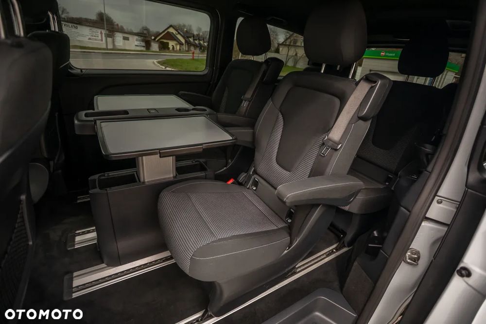 Mercedes-Benz Klasa V 250 d lang 4Matic 9G-TRONIC Style - 16