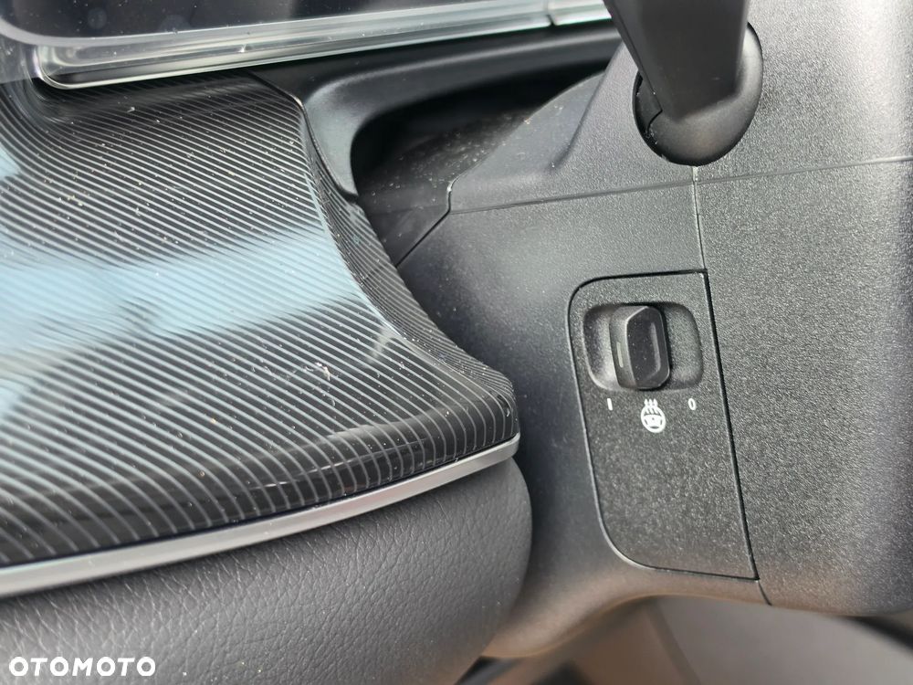 Mercedes-Benz Klasa V 220 d 9G-Tronic Style (d³ugi) - 26