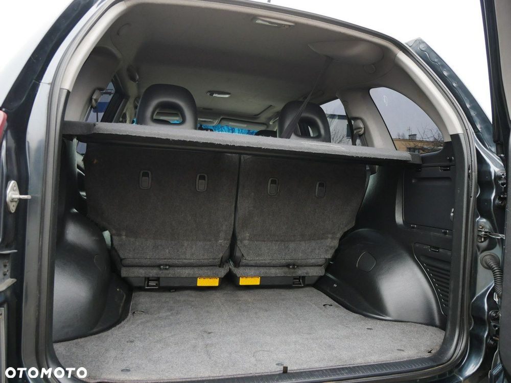 Toyota RAV4 D-4D 4x4 Executive - 12