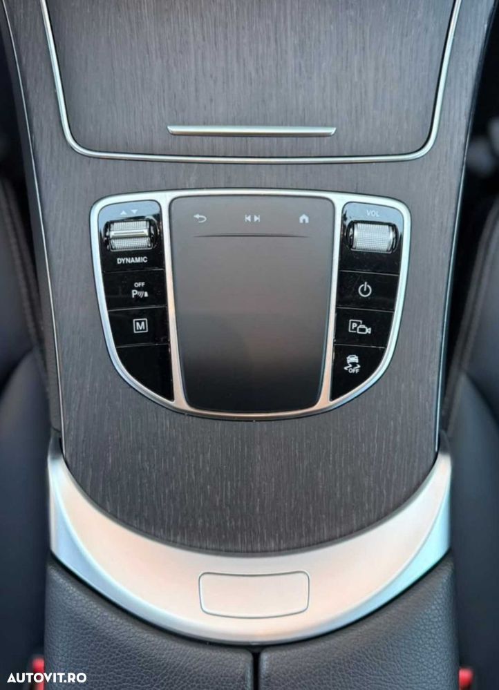 Mercedes-Benz GLC - 27