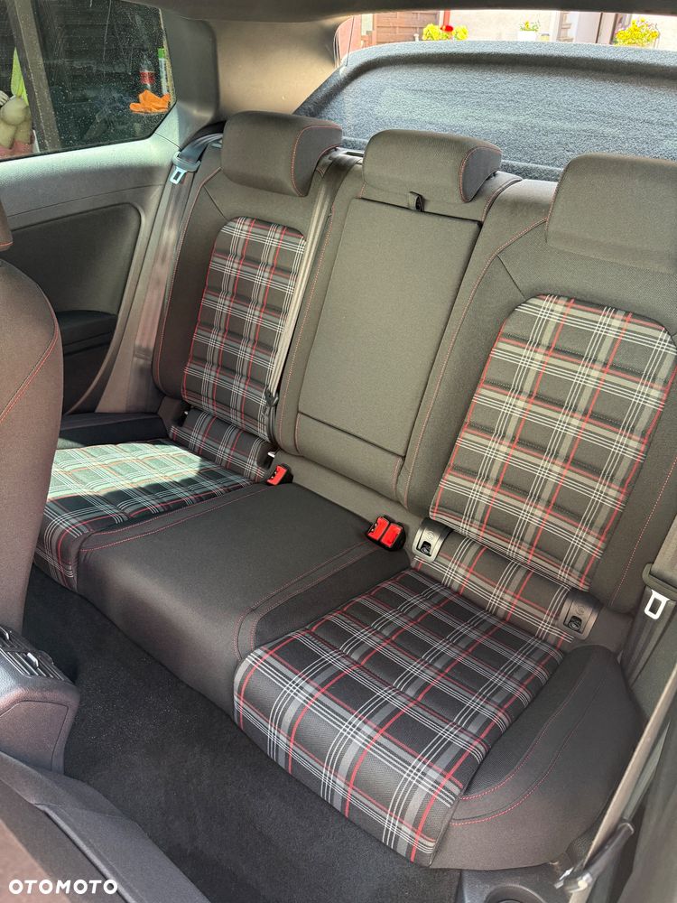 Volkswagen Golf GTI Performance BlueMotion Technology DSG - 17