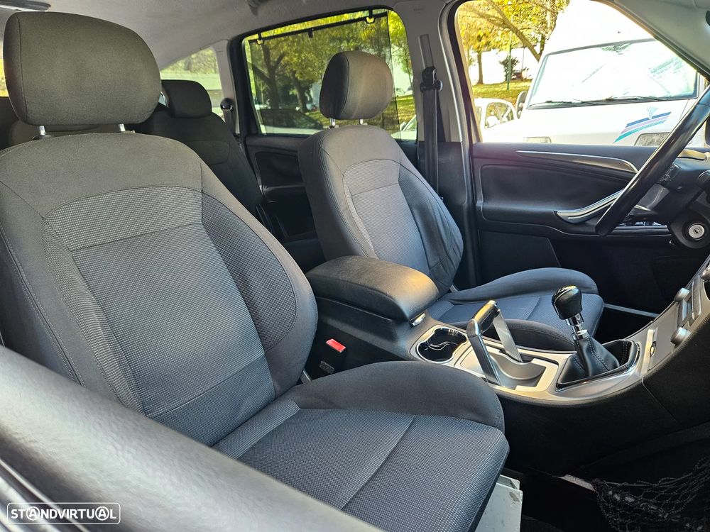 Ford S-Max 1.8 TDCi Titanium 7L - 17