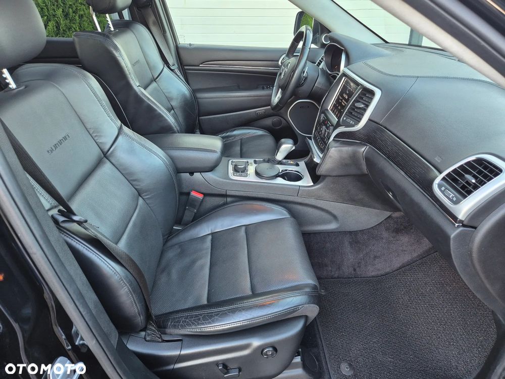 Jeep Grand Cherokee - 21