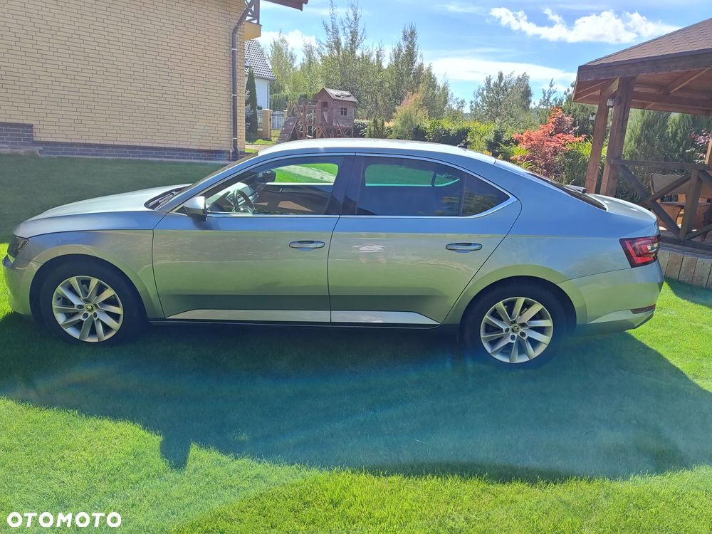 Skoda Superb 2.0 TDI 4x4 Style DSG - 7