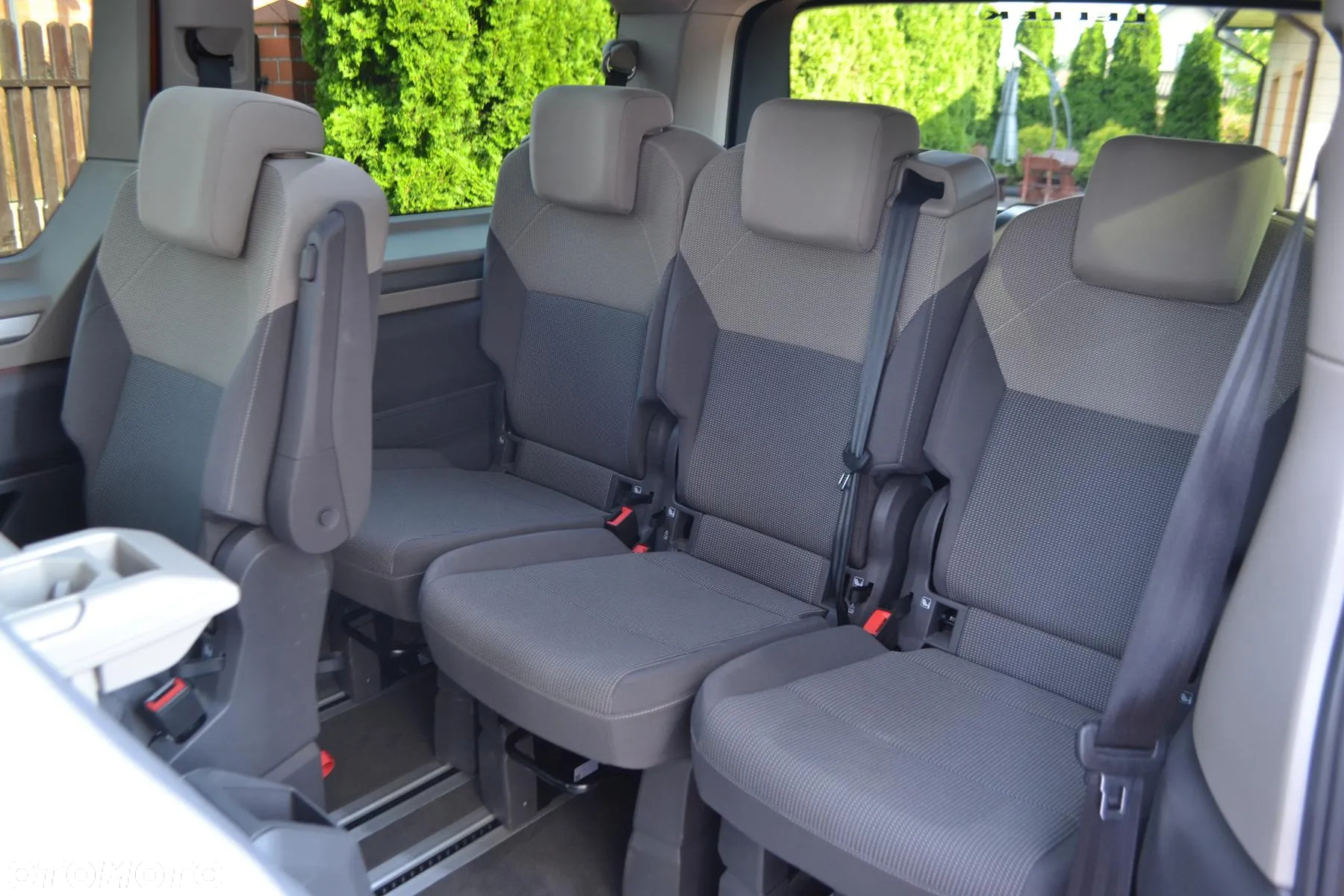 Volkswagen Multivan 2.0 TSI L2 Life DSG - 25