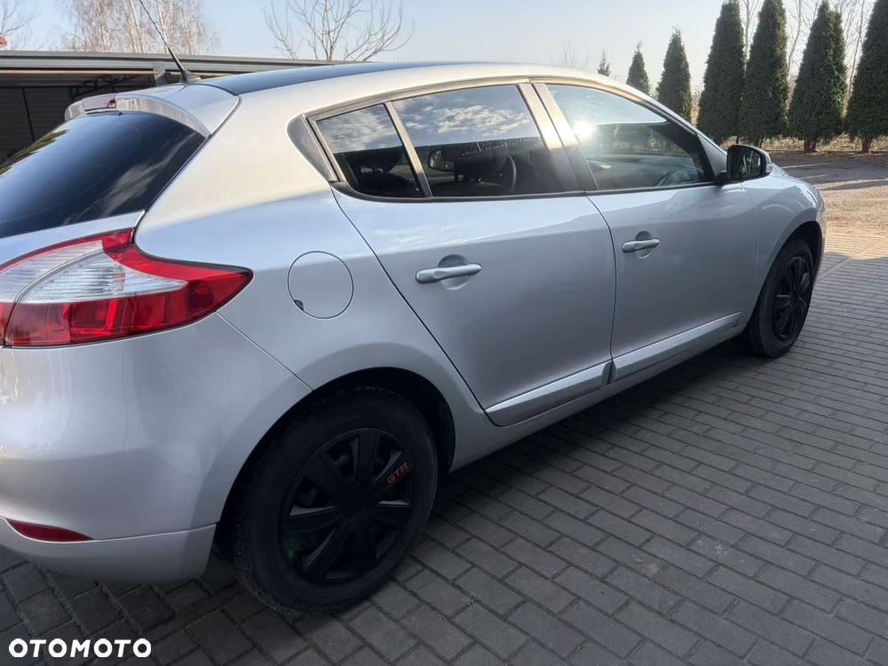 Renault Megane 1.6 16V 110 Dynamique - 10