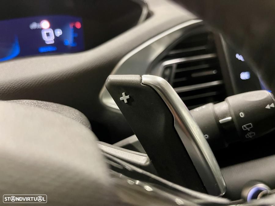 Peugeot 308 1.2 PureTech Allure Pack EAT8 - 13