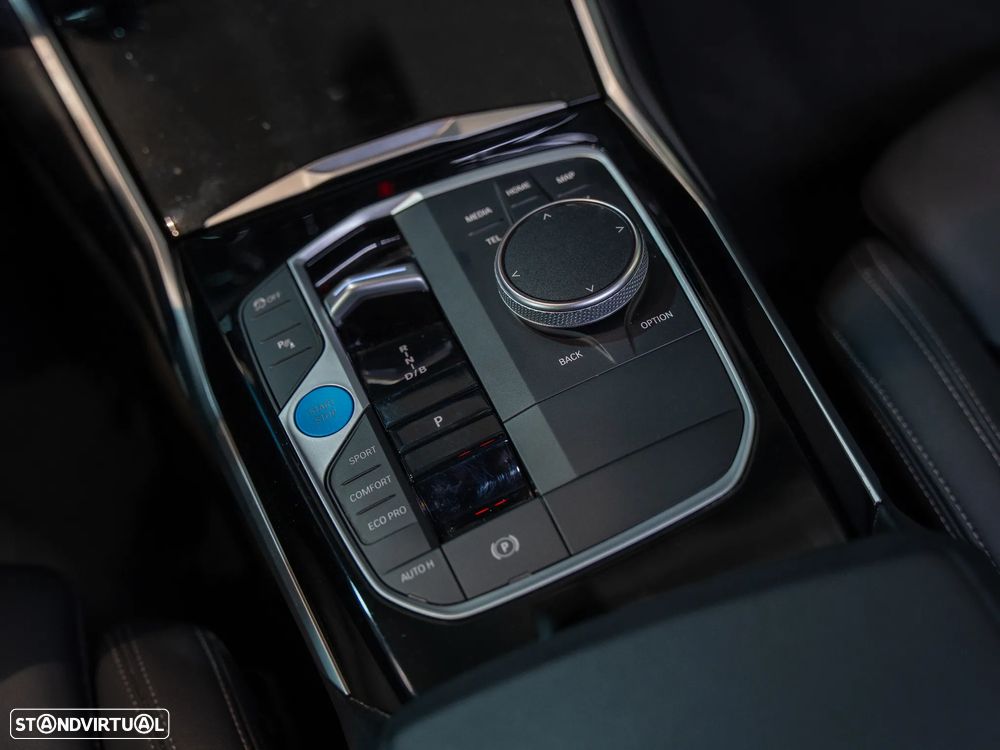 BMW i4 eDrive40 - 15