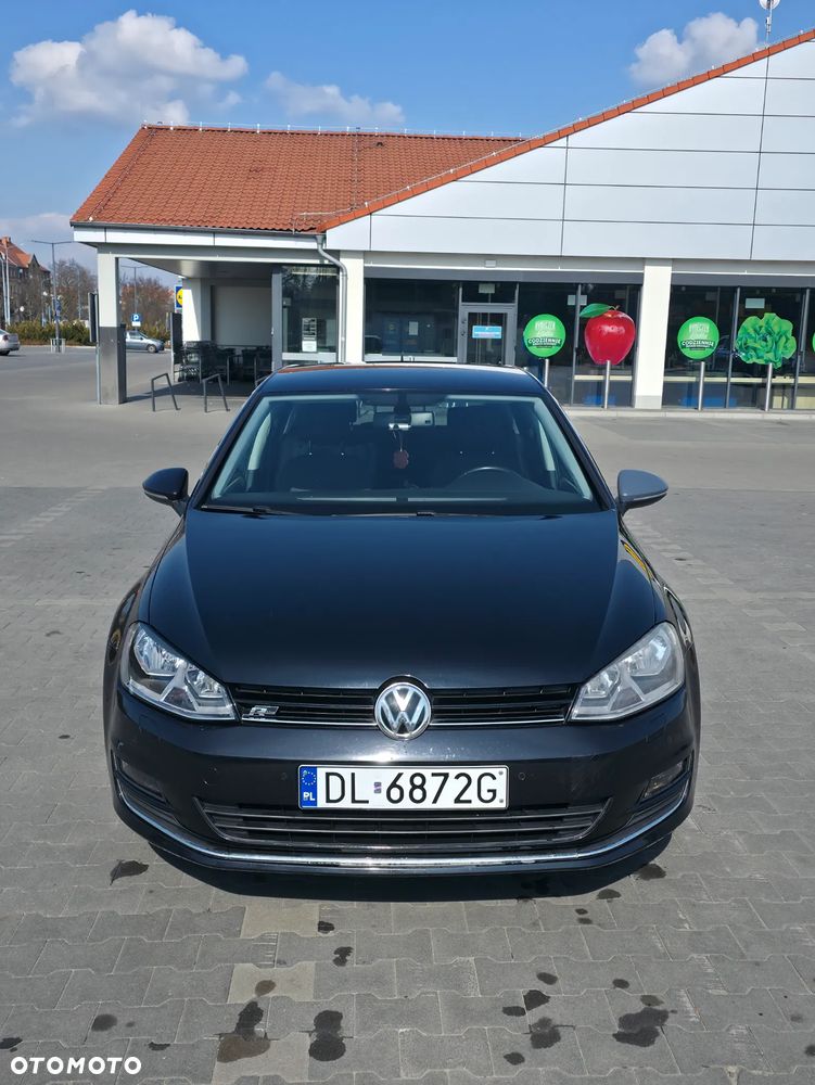 Volkswagen Golf - 24