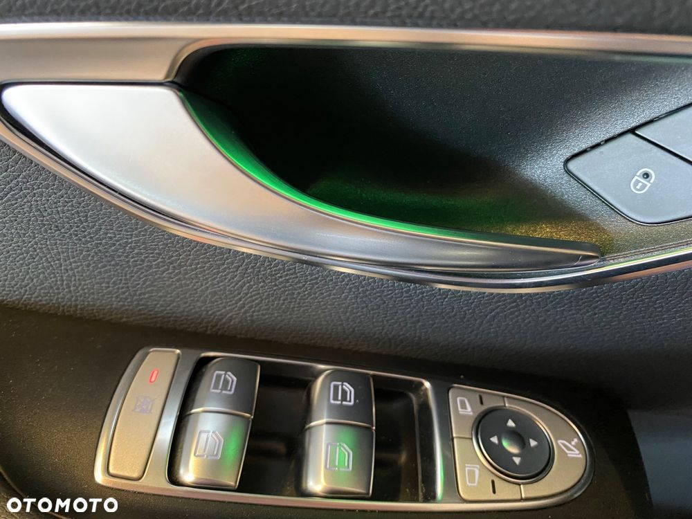 Mercedes-Benz Klasa E 220 d Business Edition 9G-TRONIC - 9