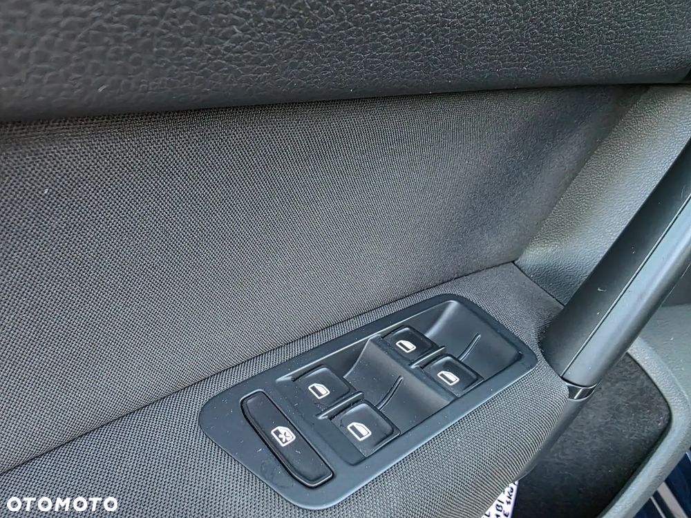 Volkswagen Golf Sportsvan - 18